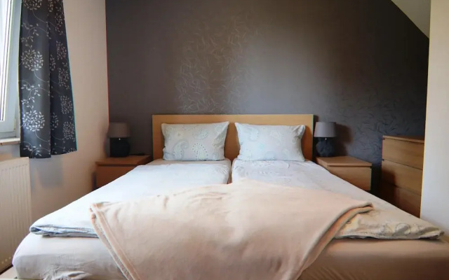 Spacious Appartment in Wilhelmshof Near Lake