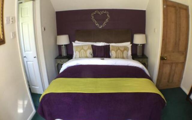 The Chestnuts Hotel