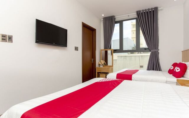 OYO 989 Hoang Anh Hotel