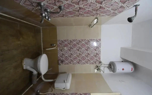 Collection O 82026 Bangur Inn VIP Rd
