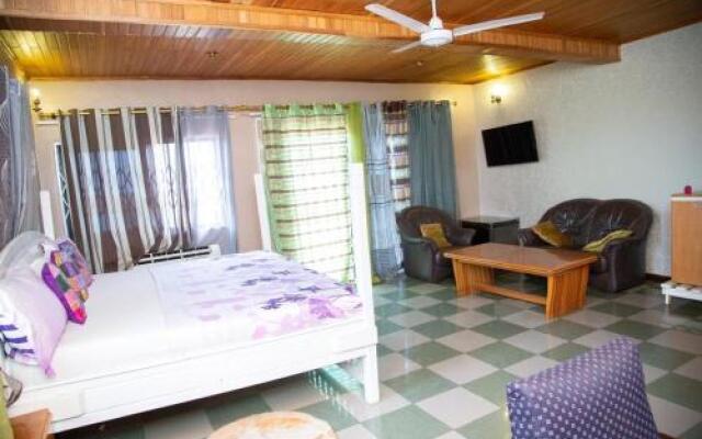 Filly's Guest House