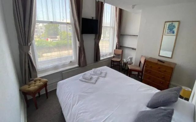 Carlton Courth Hotel Eastbourne