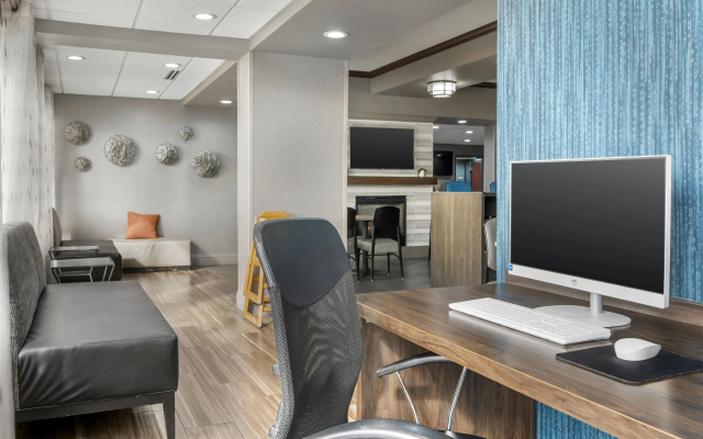 Best Western Plus Indianapolis NW Hotel