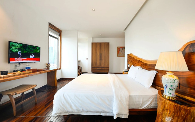 Sky Gem Central Hotel