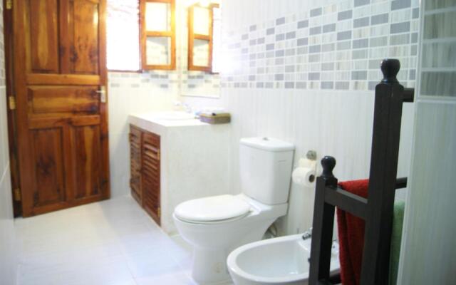 Luciano & Grace Apartments