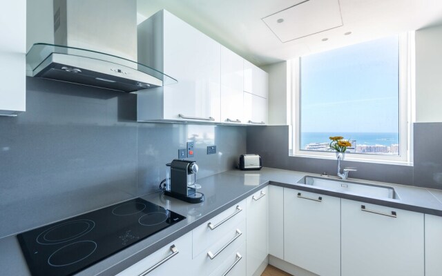 Al Bateen  by Deluxe Holiday Homes
