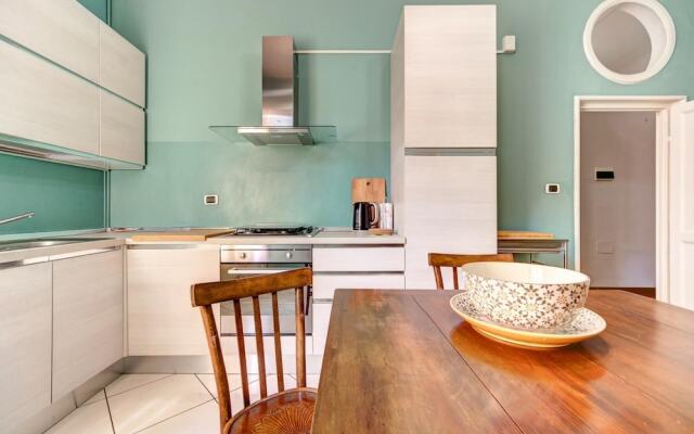 Classic Marconi Apartment by Wonderful Italy