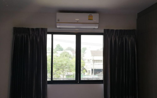 F Plus F Hotel