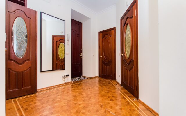Apartmenty Uyut Stalinsky Ampir