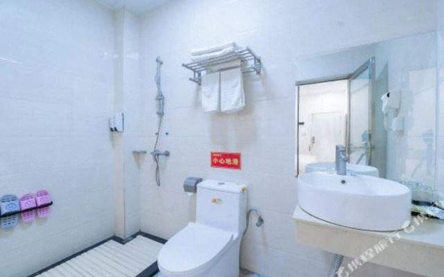 Jijia Hotel (Foshan Pingzhouyuqi Jie)