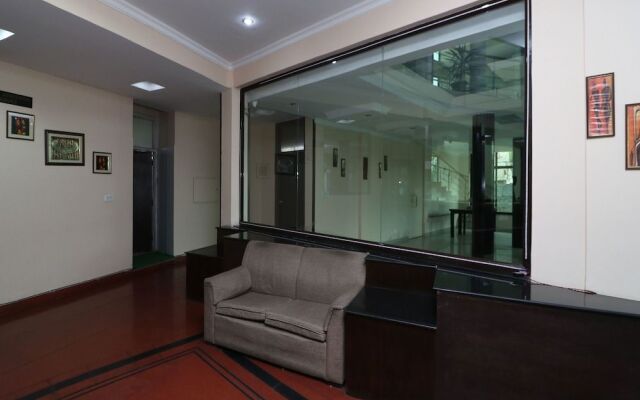 OYO 7547 Hotel Burans Residency