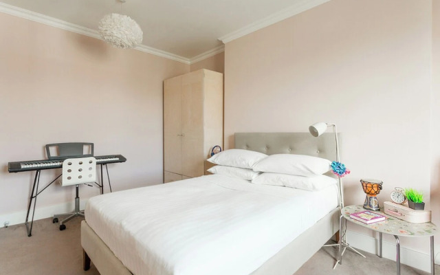 Leamington Road Villas II by Onefinestay