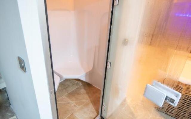 L'EXCELLENCE AVIGNON - Suite LUXE SAUNA, HAMMAM & JACCUZZI