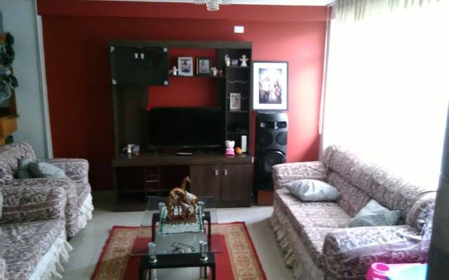 Shanell House - Hostel