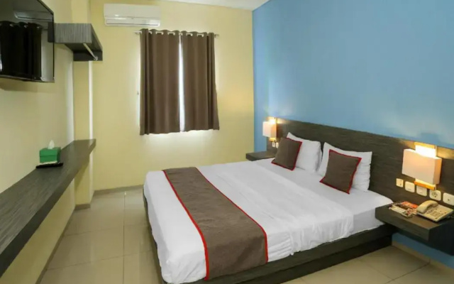 Super OYO Townhouse OAK Hotel Fiducia Pondok Gede
