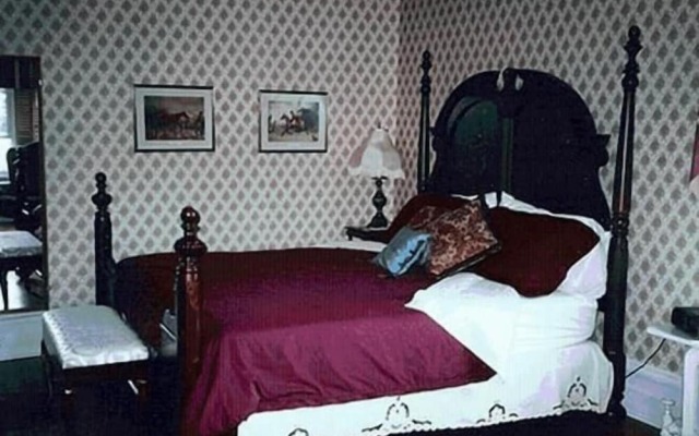 The Colonel's Inn