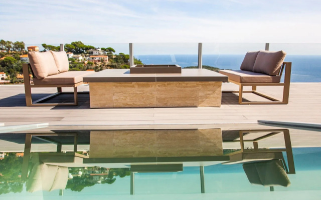 VILLA DYPSIS - Stunning Modern Villa with Great Views