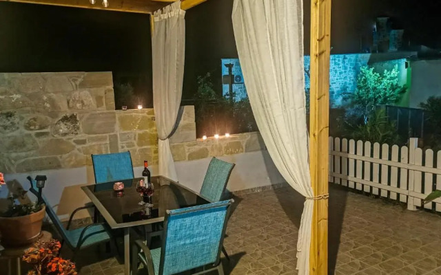 Cozy Stonehouse in Rokka Village, at Kissamos