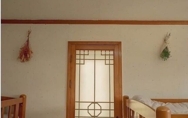 Orage Guesthouse - Hostel