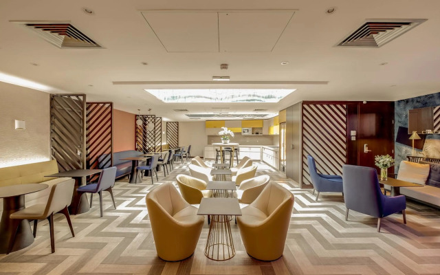 Mercure Paris Arc de Triomphe Etoile