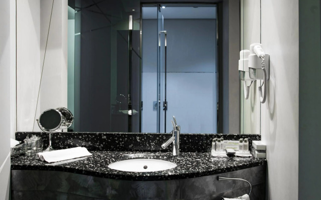 Golden Tulip Zira Belgrade