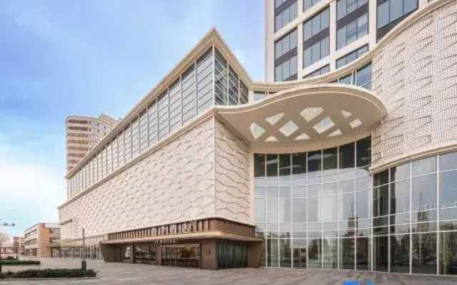 JI Hotel (Qinhuangdao Railway Station Wanda Plaza)