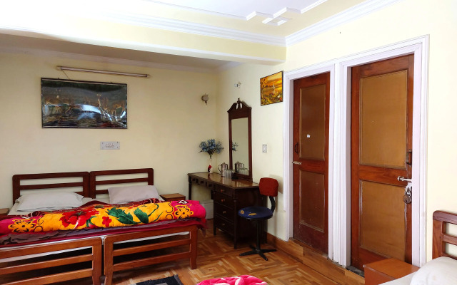 Goroomgo Kohinoor Mallital Nainital