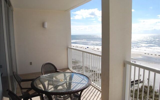 Island Tower 703 by RedAwning