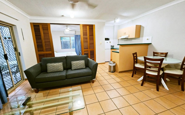 Royal Palm Villas Cairns