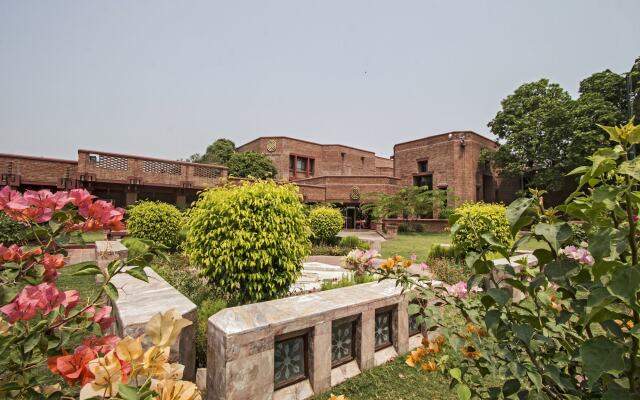 Faisalabad Serena Hotel