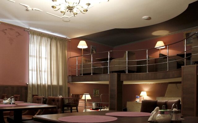 Hotel LeonArt