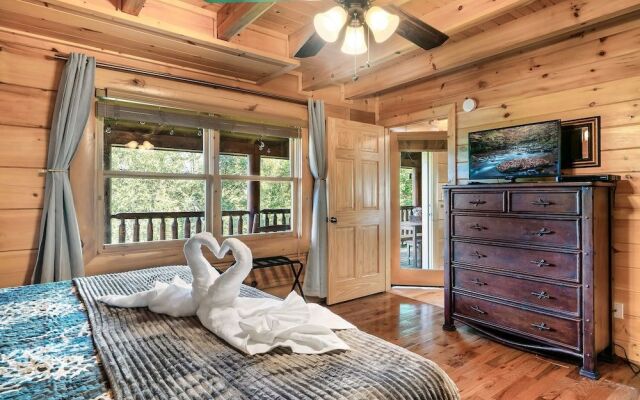 Timberwolf Vista w HotTub Pool View