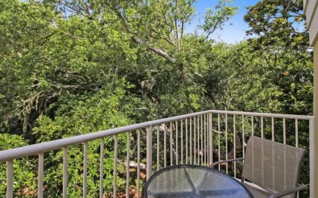 2126 Beachwood