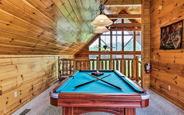 Expansive Gatlinburg Cabin: Hot Tub, Deck & Grill!
