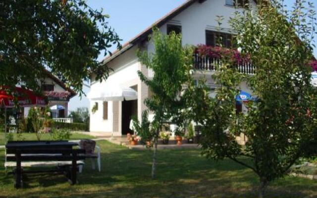 Guest House Adrijana