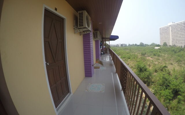 BB House Beach Residences