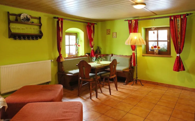 Hrazdeny statek Mytinka