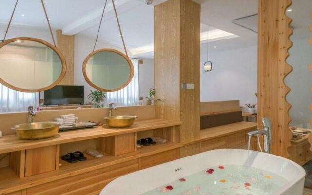 Netsang Inn Shangrila