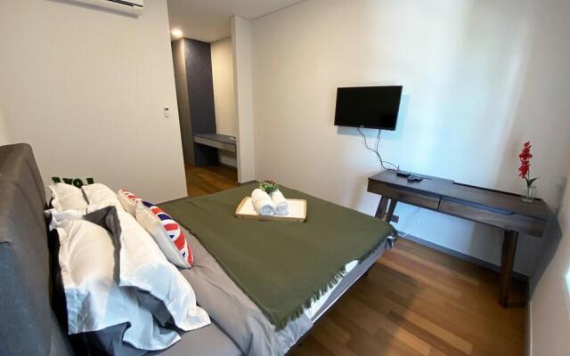 Sky Suite KLCC by Summer