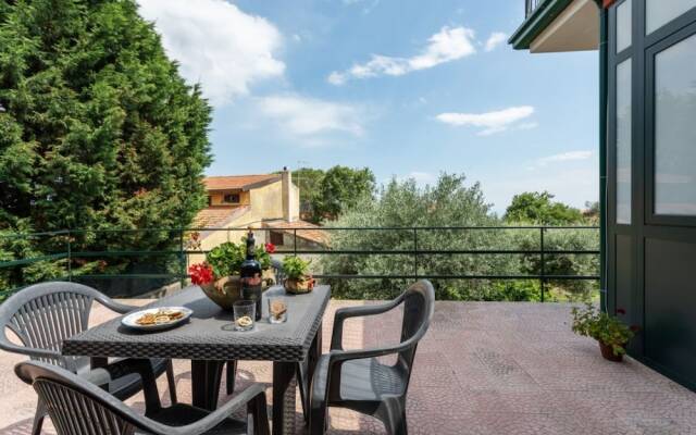 Pedara Lovely Flat with Terrace