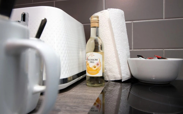 Western Way 2 by Tŷ SA in Newport