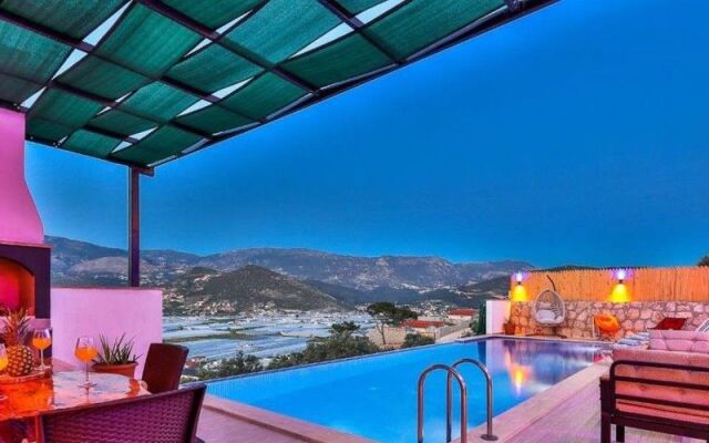 Villa Relif
