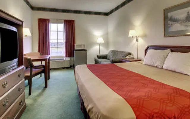 Broadbent Inn and Suites