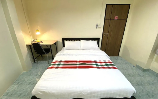 Gate 2Hostel