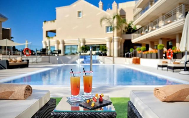 Aleysa Playa Aparthotel
