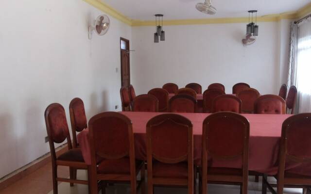 Rosevilla Hotel