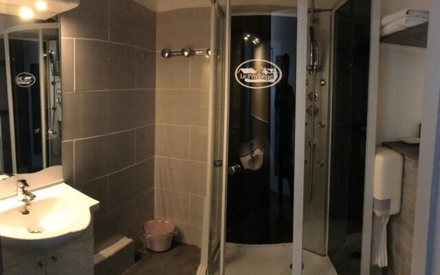 authentic by balladins - Hôtel le Privilège