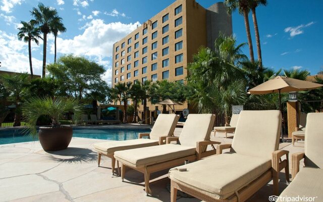 DoubleTree by Hilton Tucson - Reid Park