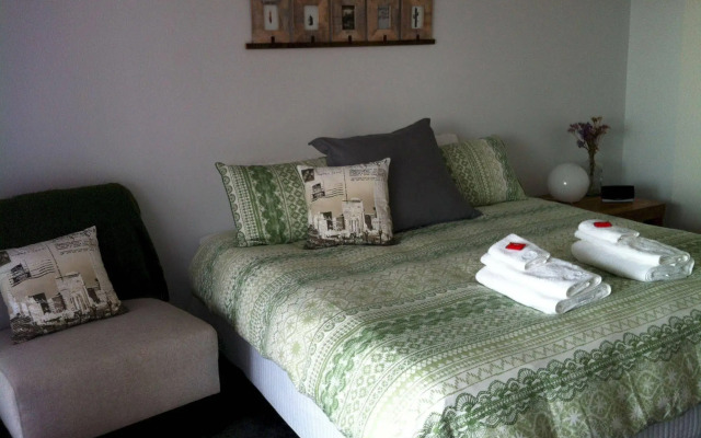Corinella On The Esplanade Bed & Breakfast