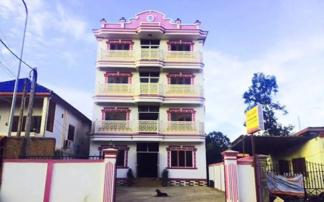 Khamphouphet Hotel
